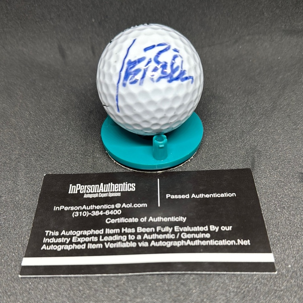 Autographed Golf Ball with Stand